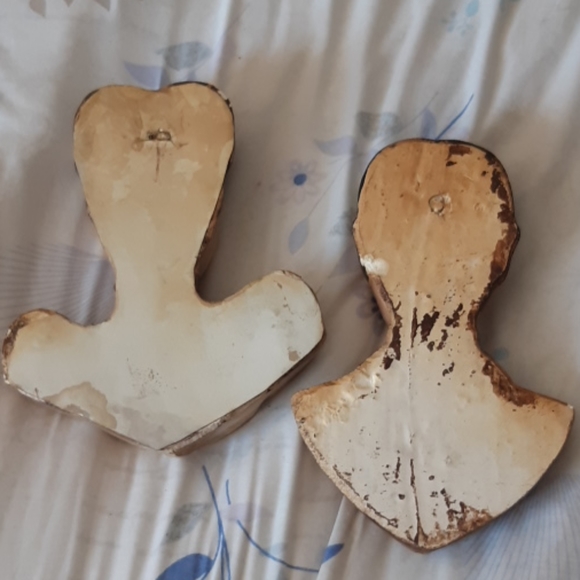 Old Plaster Craft Man Woman Wall hangings - Picture 6 of 9